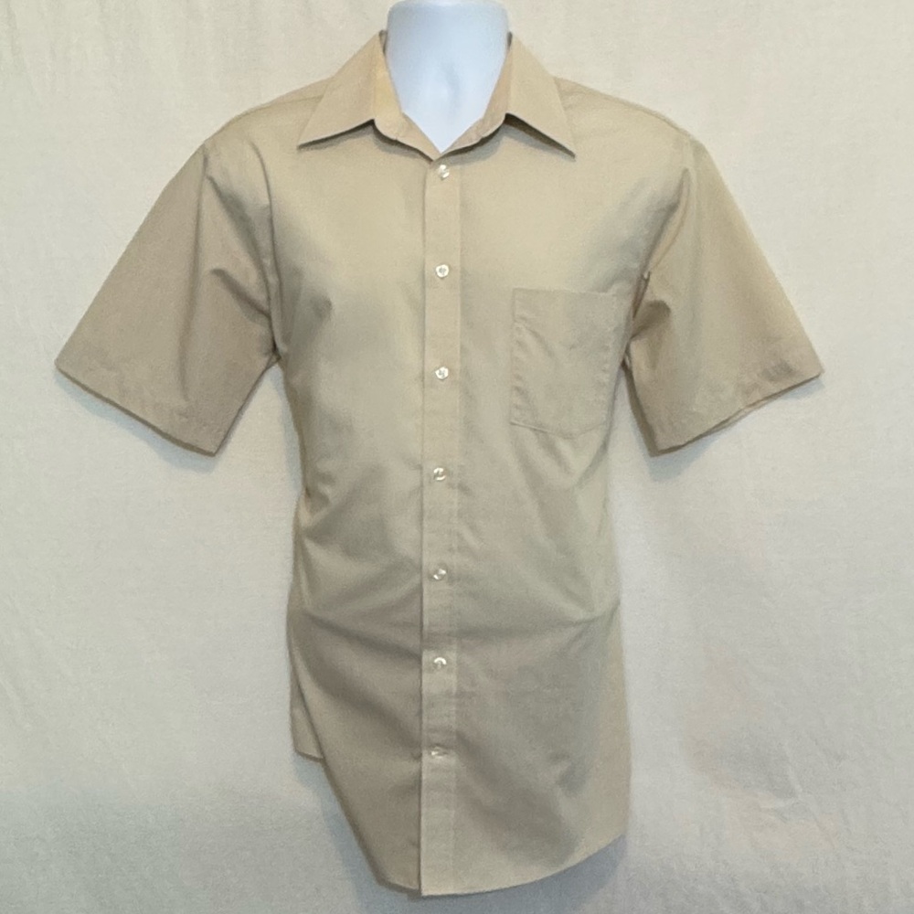 F-49 Menโs Stafford Cream Short Sleeve Casual Button Down Shirtโ Size 15 1/2